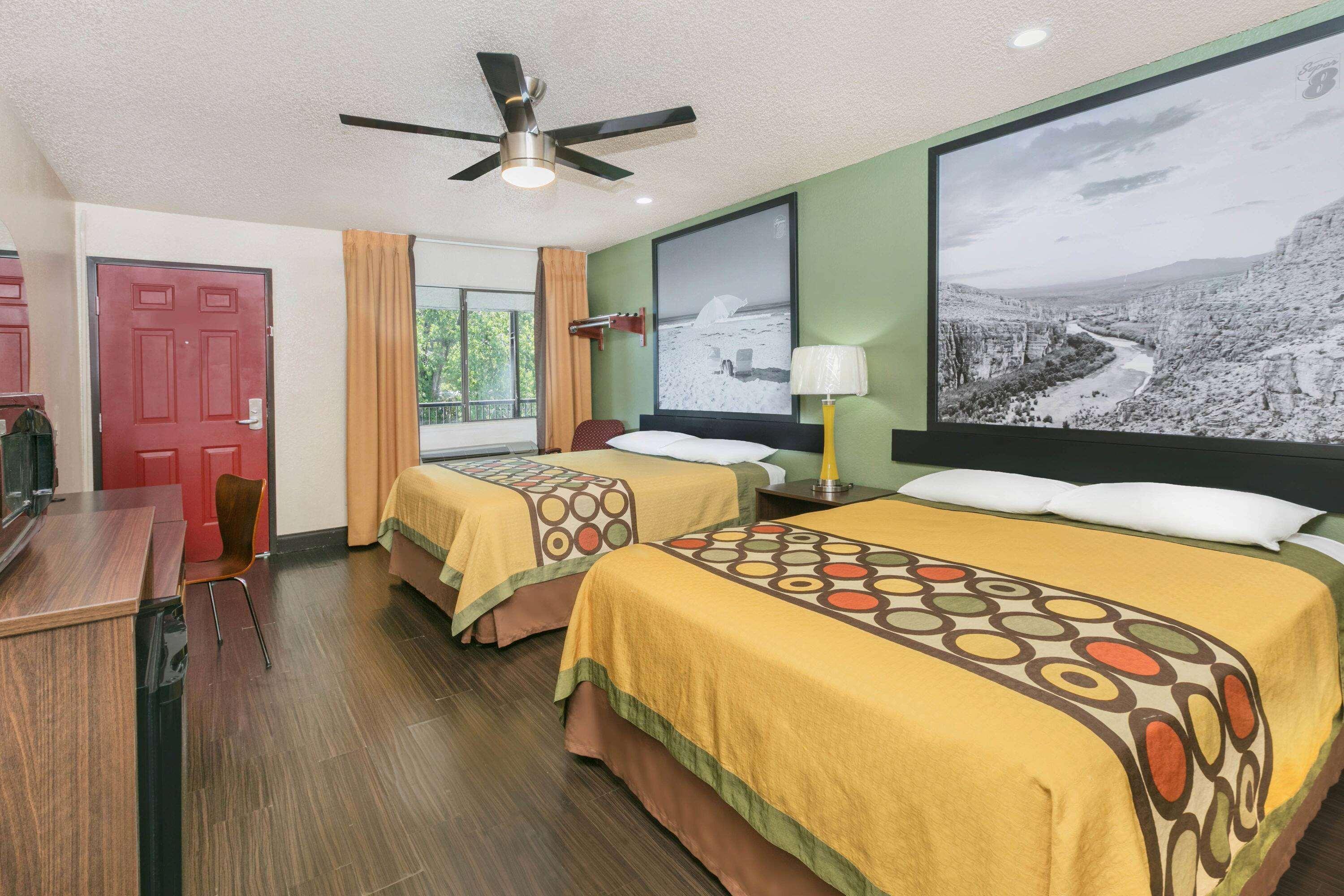 Super 8 By Wyndham Austin University/Downtown Area Exterior foto