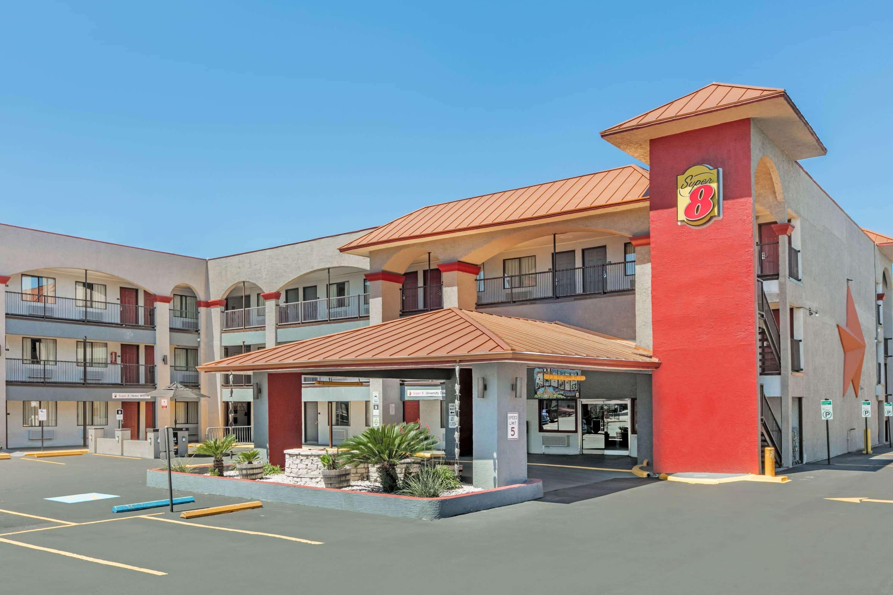 Super 8 By Wyndham Austin University/Downtown Area Exterior foto